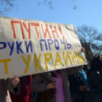 Крымские женщины против российского вторжения